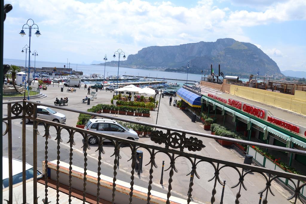 Mondello Holidays Bilik gambar